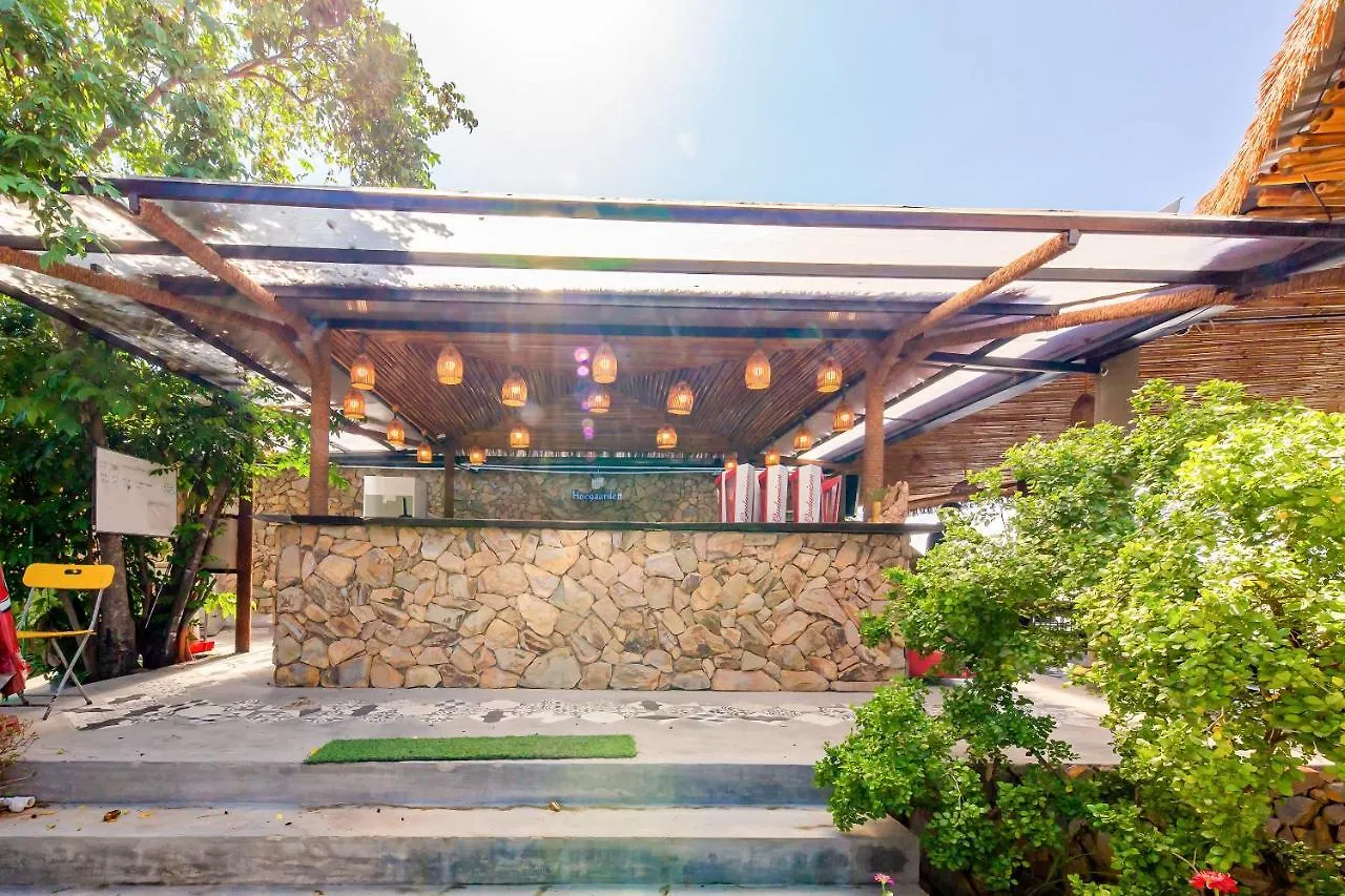 Oyo 426 Klaus Resort Нячанг
