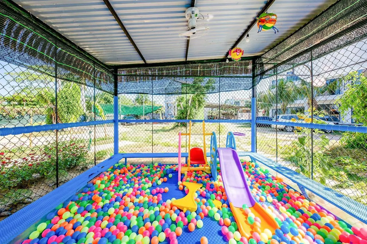 *** Отель Oyo 426 Klaus Resort Нячанг Вьетнам